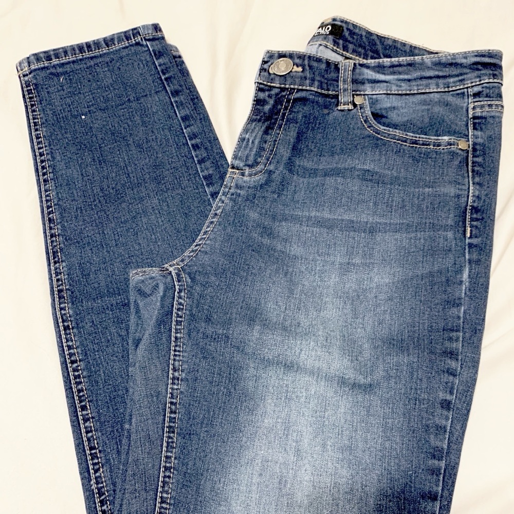 Skinny jeans